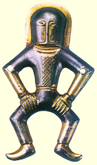 Срібна з позолотою фігурка чоловічка